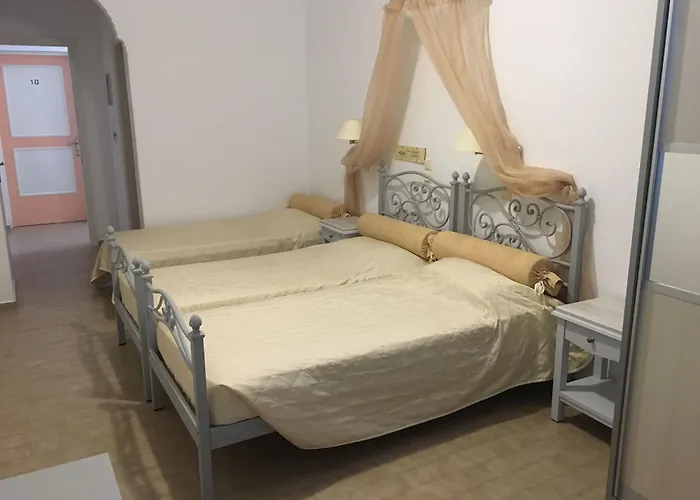 فندق Avra Santorini Island