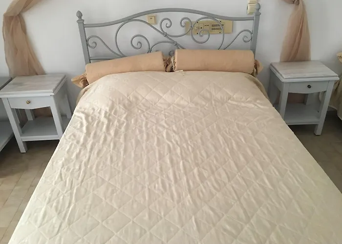 فندق Avra Santorini Island