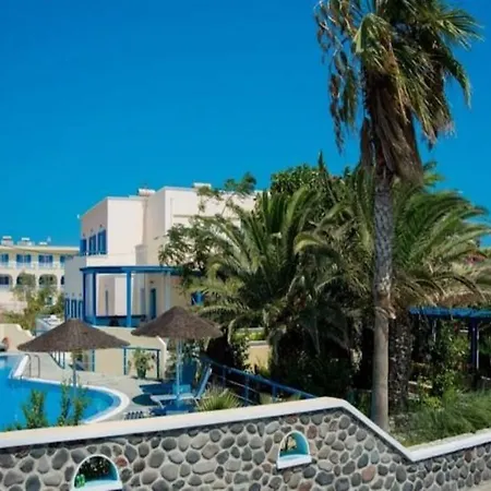 Hotel Avra 2*