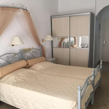 Avra Hotel