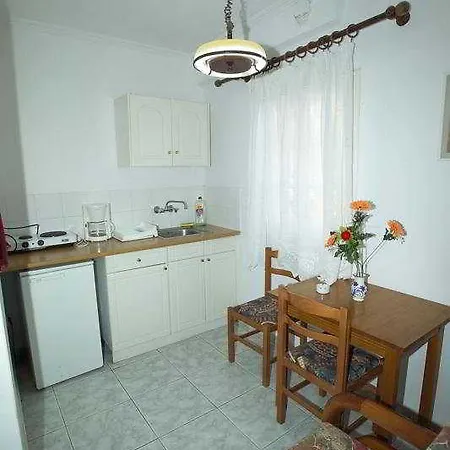 Avra 2* Santorini Island