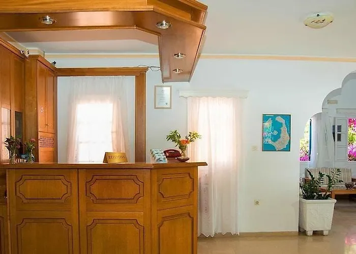 Hotel Avra Santorini Island