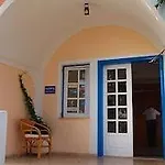 Hotel Avra 2*