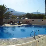 Hotel Avra