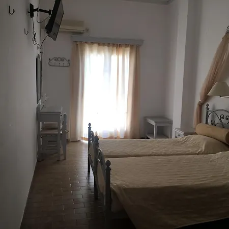 Avra מלון
