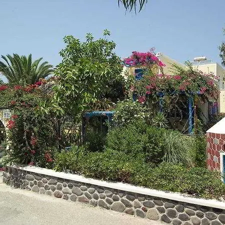 Avra فندق